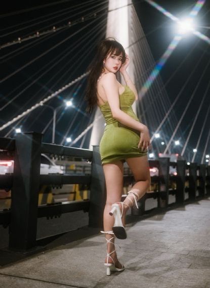 秋霞欧美电影_4K免费在线观看